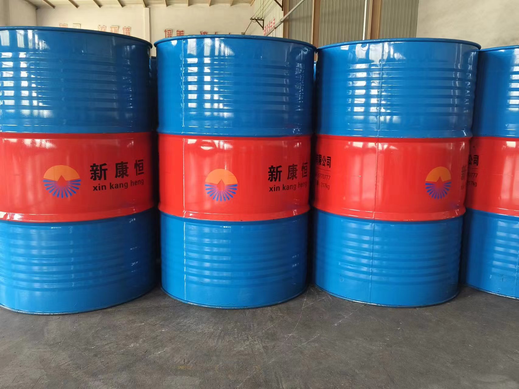 在黄色正能量视频係統中，黄色正能量视频用防凍液的正確使用至關重要，尤其是在寒冷環境下，防凍液不僅保護設備免受凍結損害，還能保證係統的穩定運行。然而，很多用戶對黄色正能量视频用防凍液的使用並不完全了解。下麵，小編就帶大家了解一下黄色正能量视频用防凍液的正確使用方法，幫助大家充分發揮其保護作用，確保液壓係統在任何條件下都能正常運作。